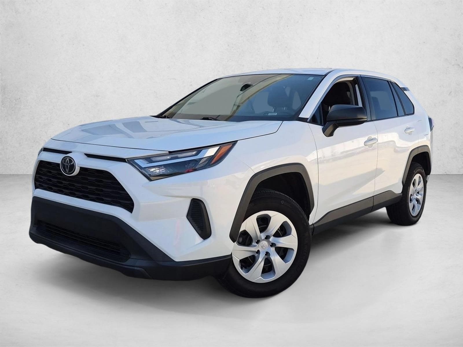 2023 Toyota RAV4 LE — photo 1 of 15