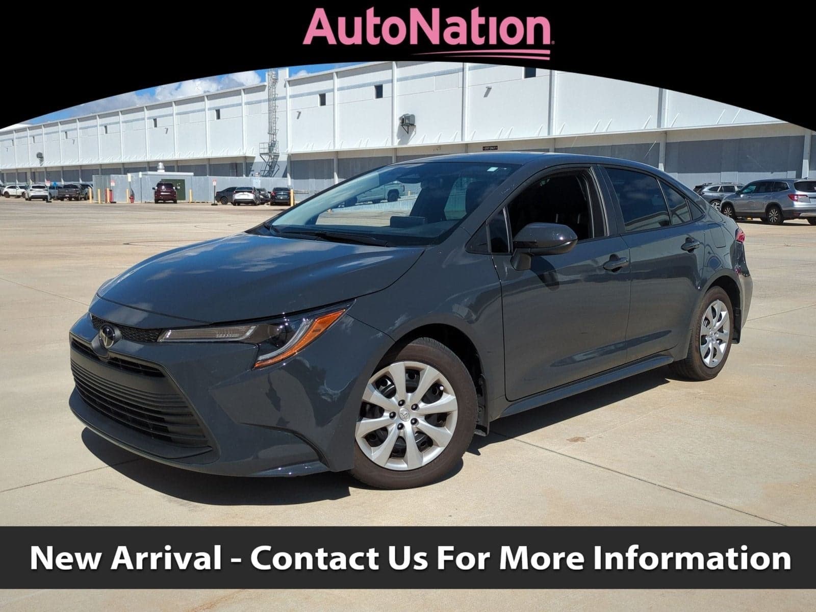 2025 Toyota Corolla LE — photo 1 of 15
