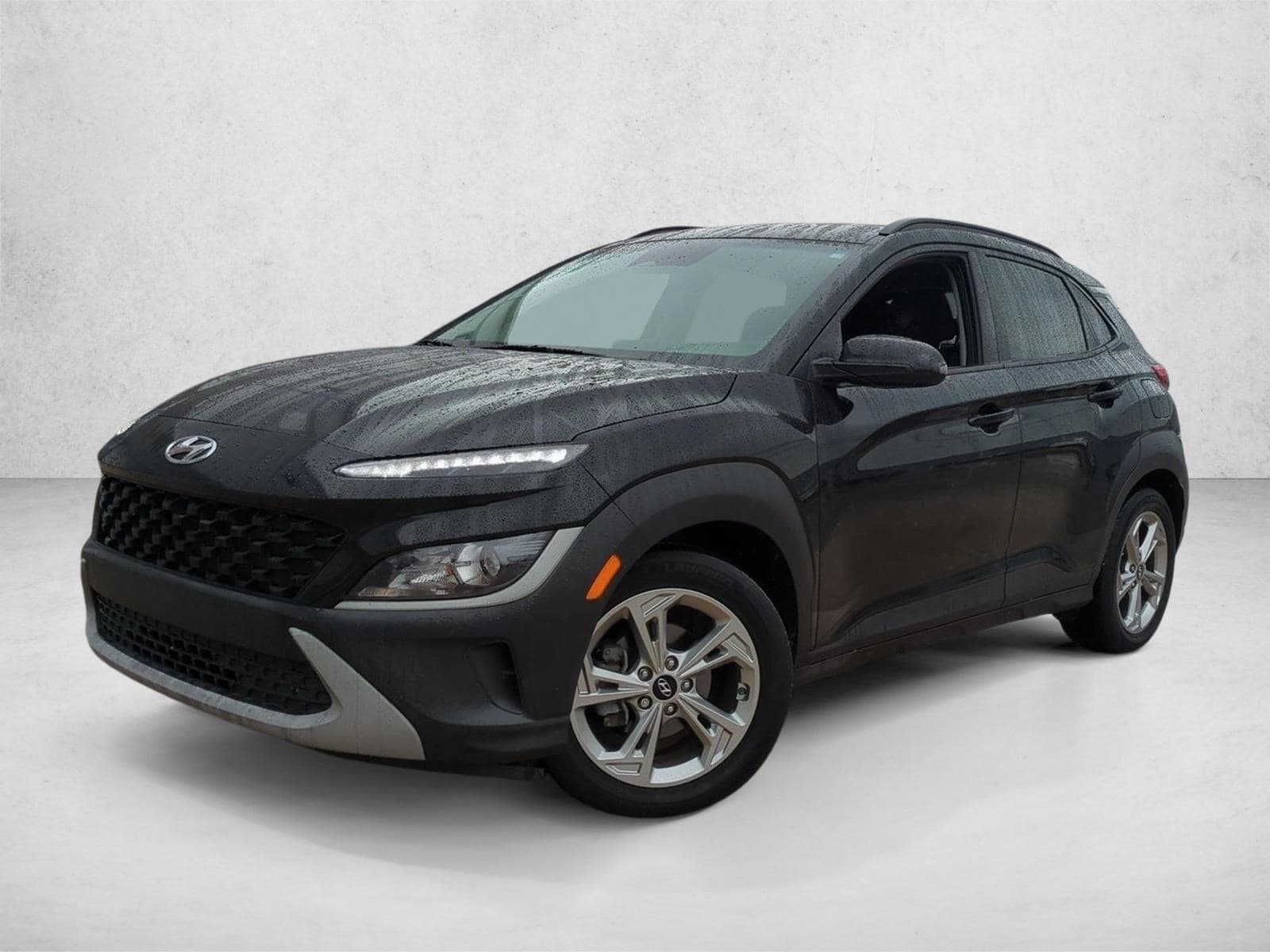 2022 Hyundai Kona SEL — photo 1 of 15