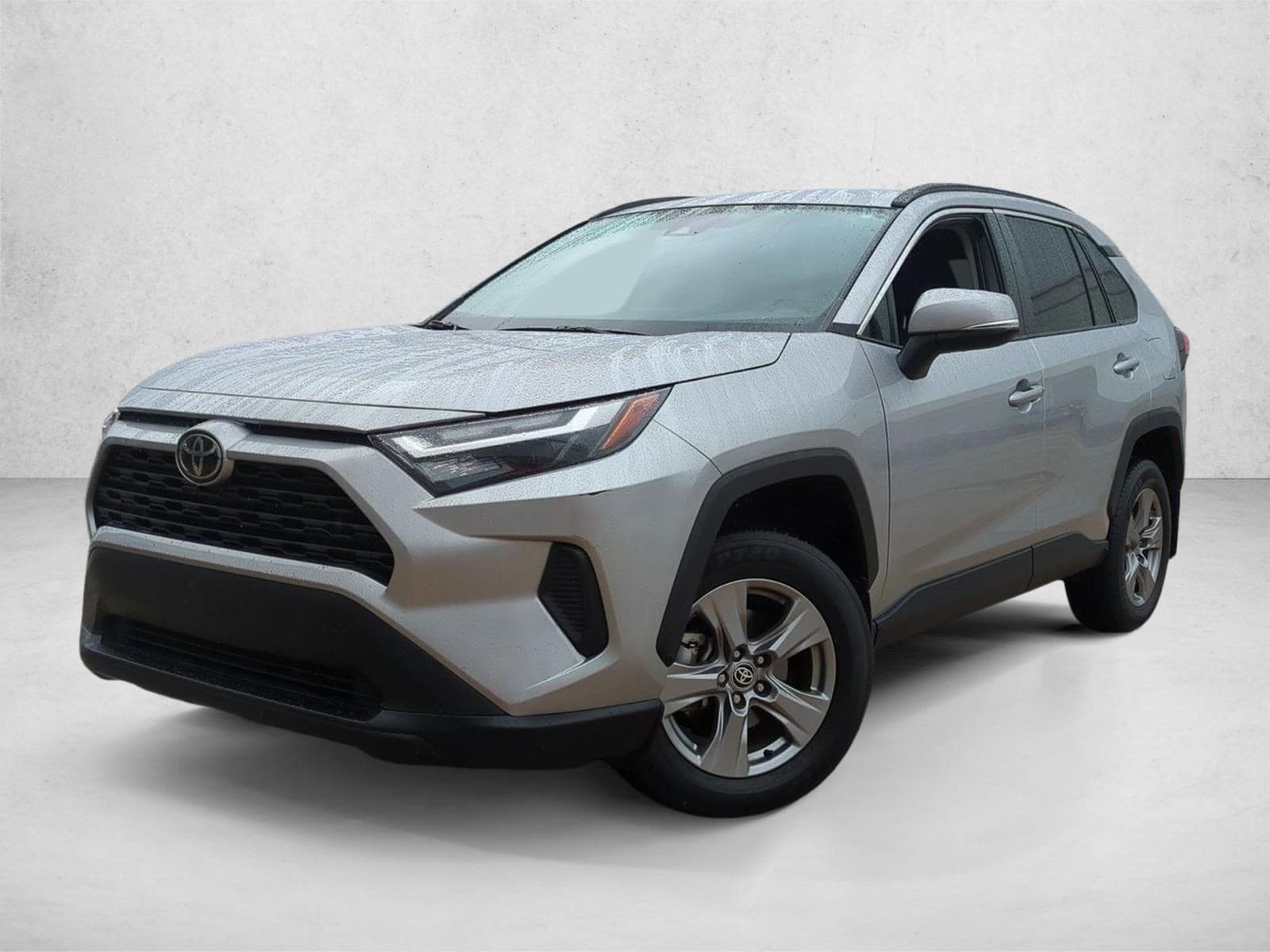 2024 Toyota RAV4 XLE — photo 1 of 15