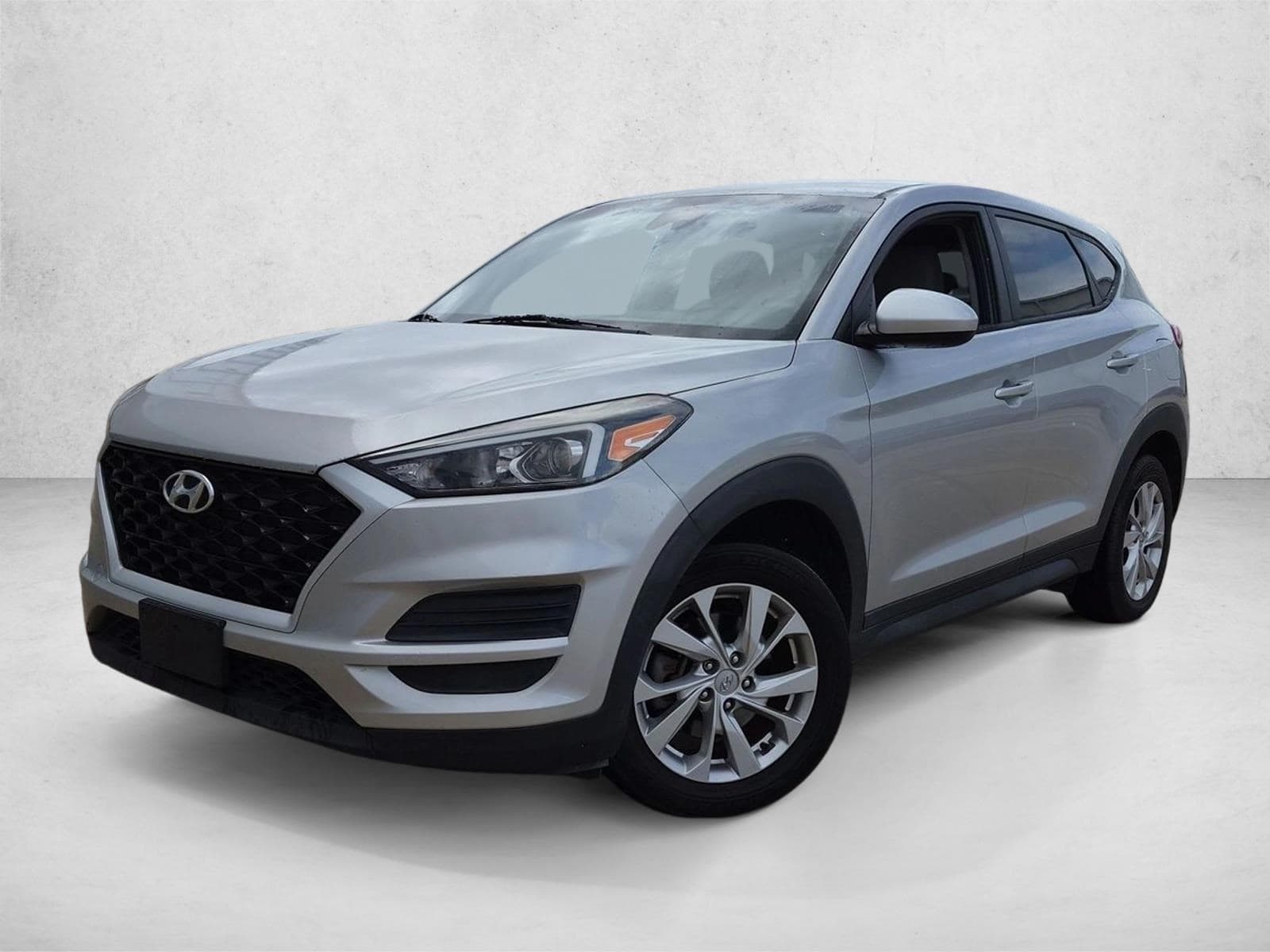 2021 Hyundai Tucson SE — photo 1 of 15