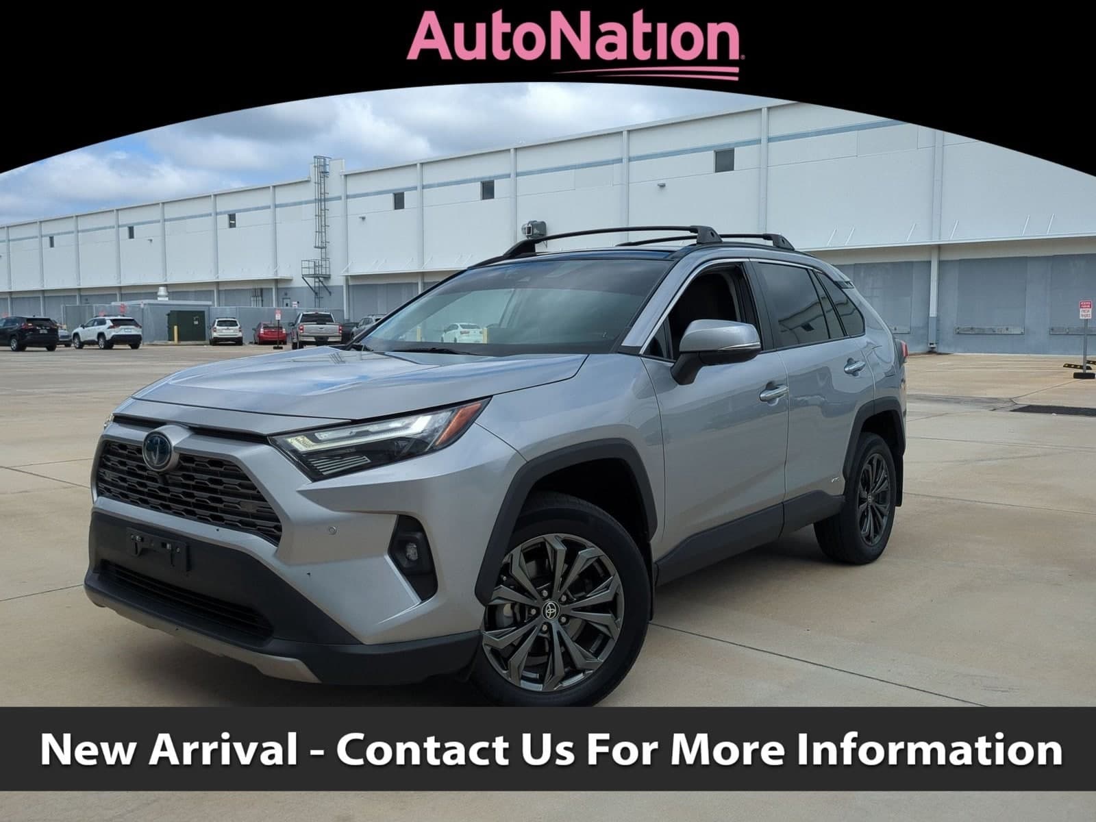 2022 Toyota RAV4 Hybrid Limited — photo 1 of 15