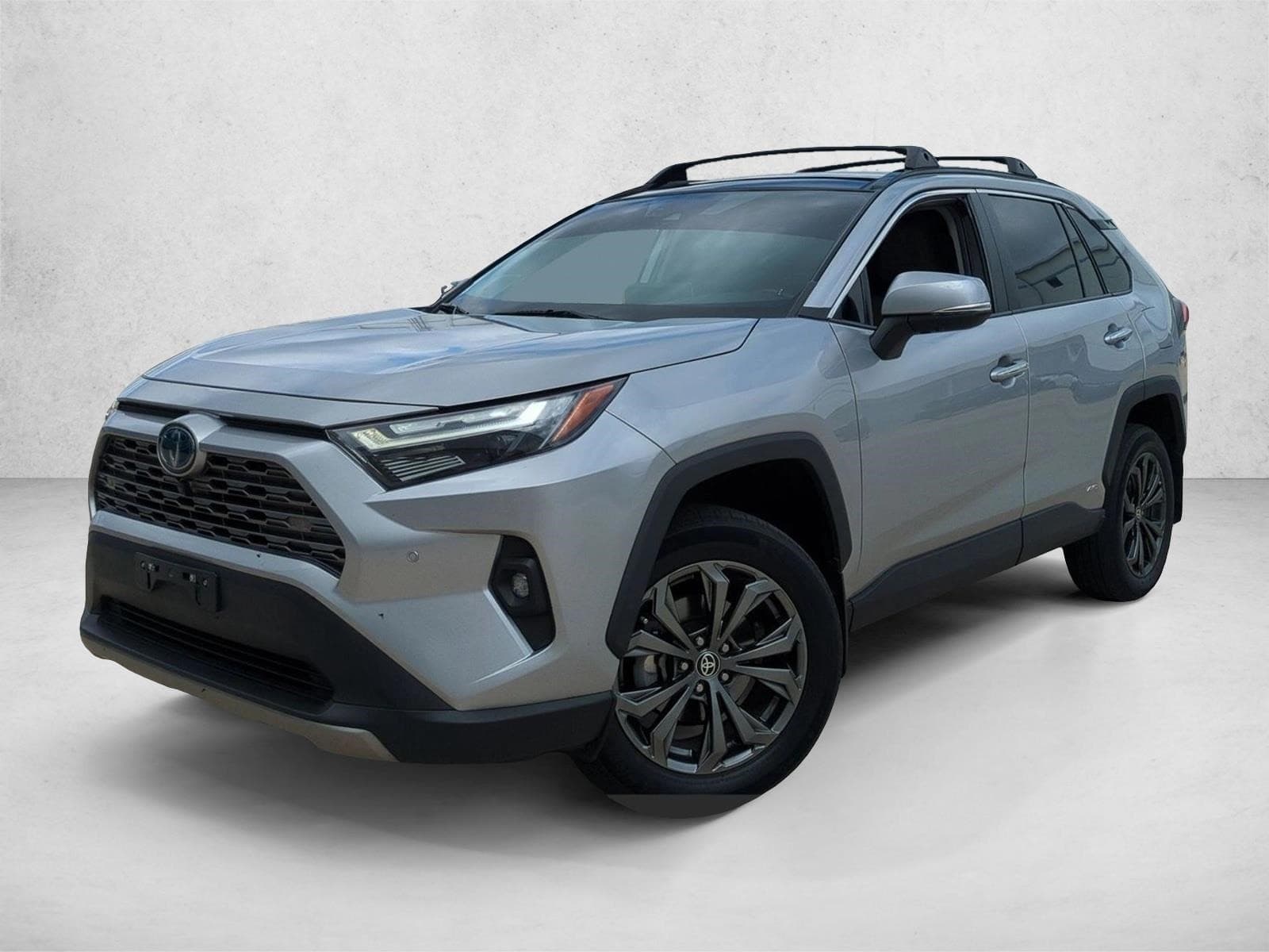 2022 Toyota RAV4 Hybrid Limited — photo 1 of 15