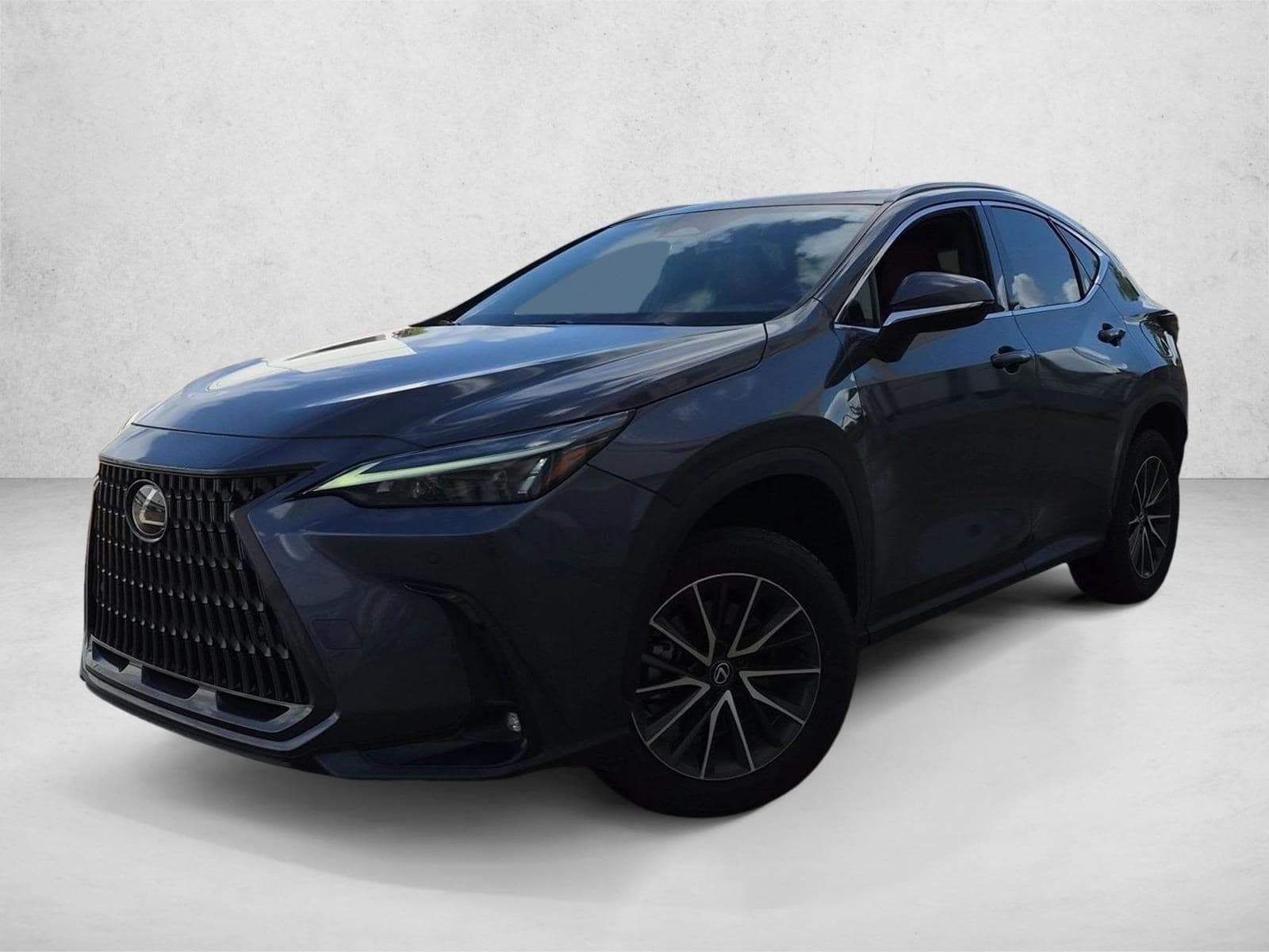 2025 Lexus NX Base — photo 1 of 15