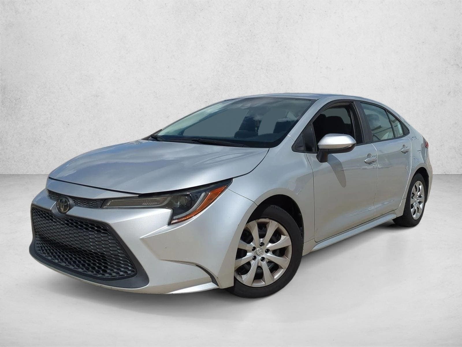 2021 Toyota Corolla LE — photo 1 of 15