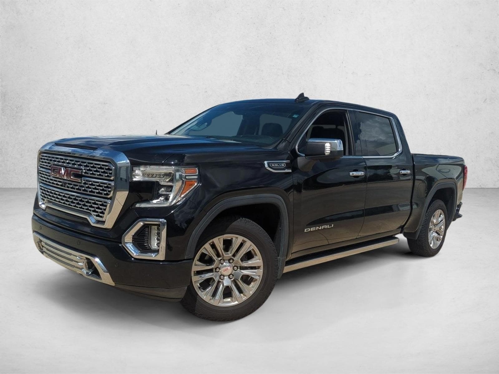 2019 GMC Sierra 1500 Denali — photo 1 of 15