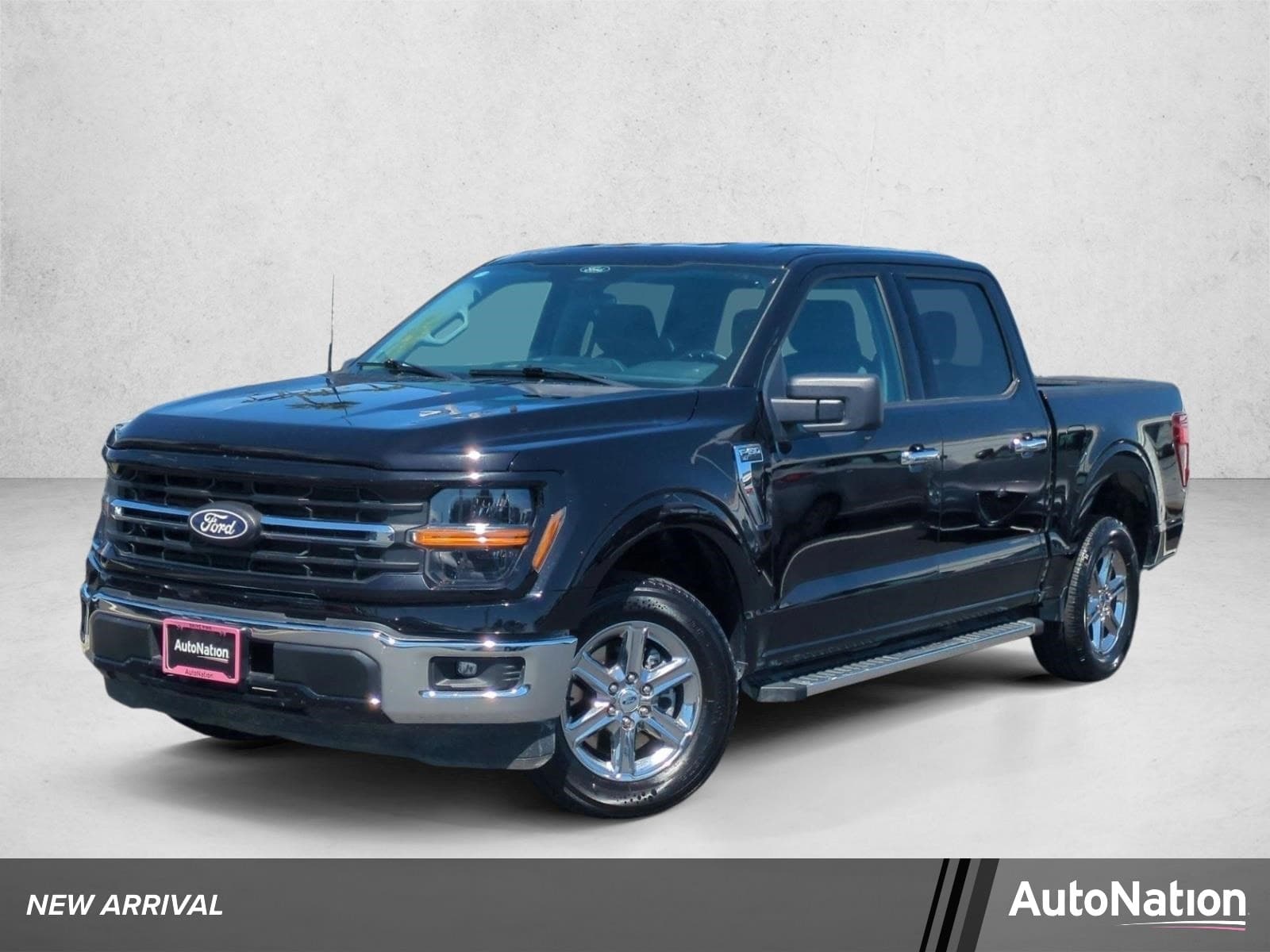 2025 Ford F-150 XLT — photo 1 of 24
