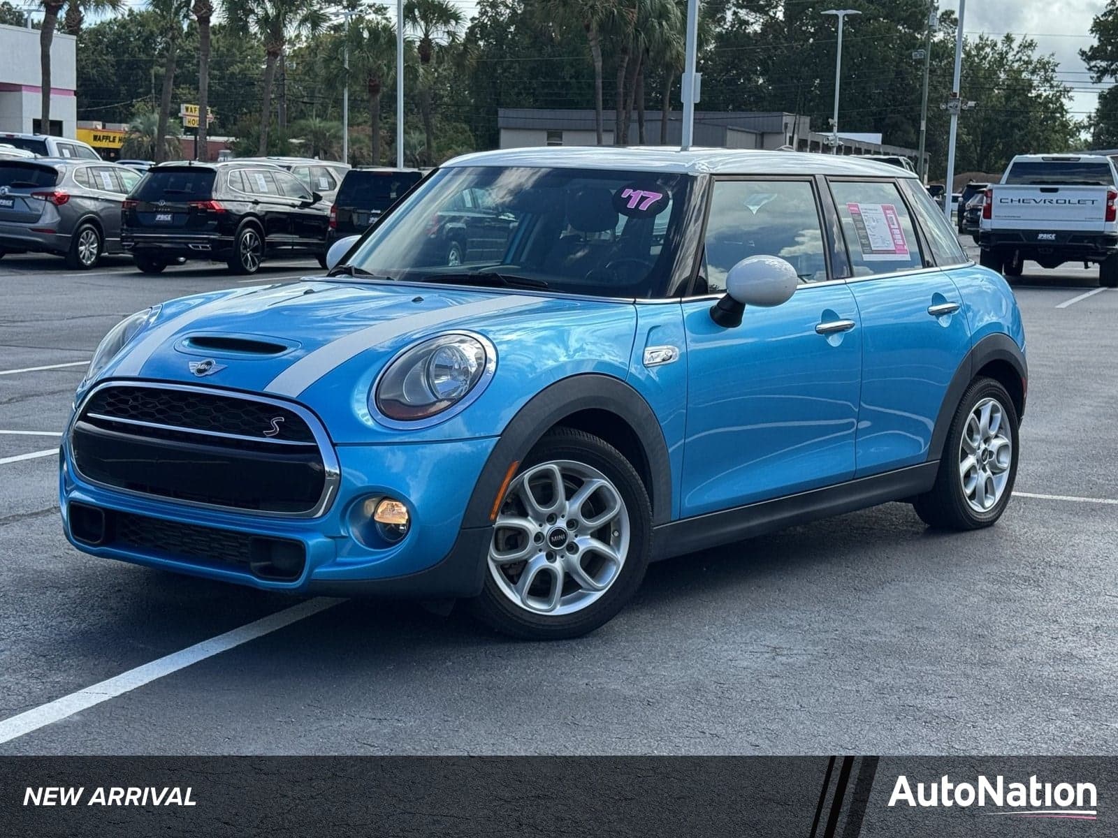 2017 Mini Hardtop 4 Door Cooper S — photo 1 of 29