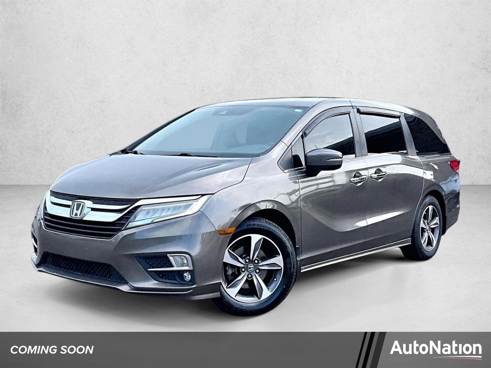 2018 Honda Odyssey Touring — photo 1 of 30