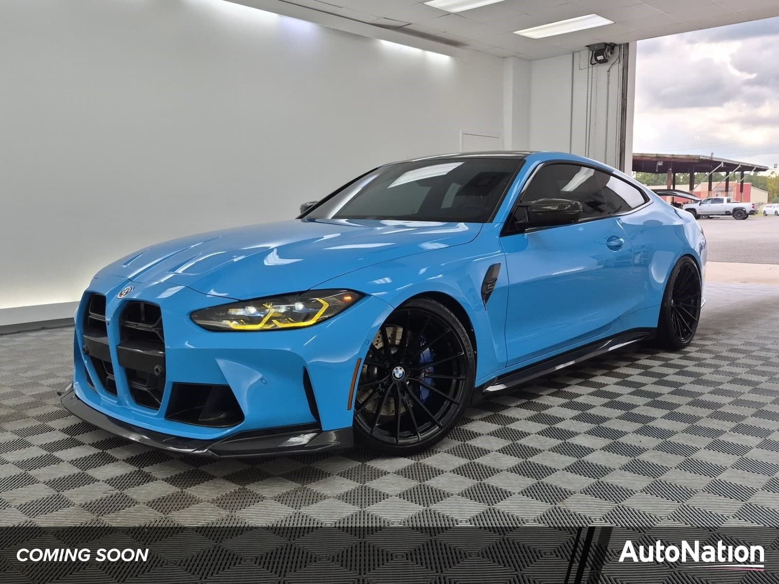 2023 BMW M4 Competition — photo 1 of 28