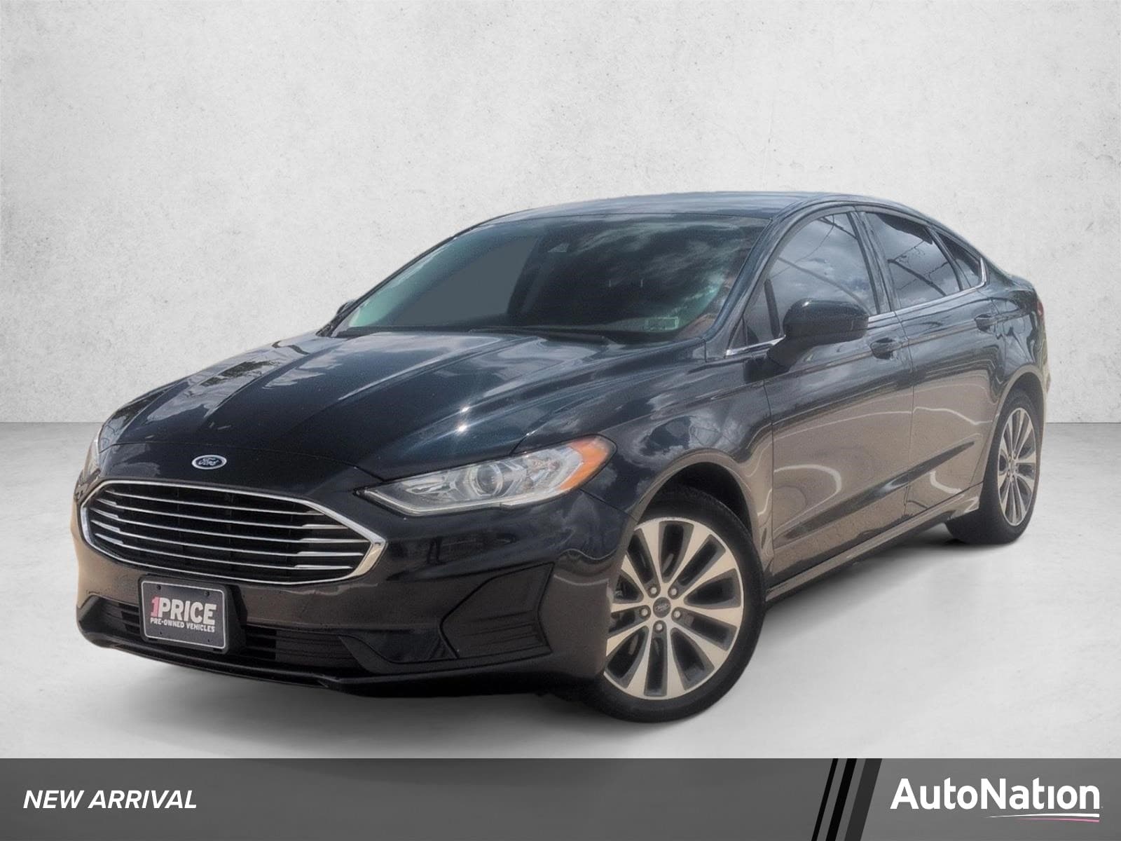 2020 Ford Fusion SE — photo 1 of 22