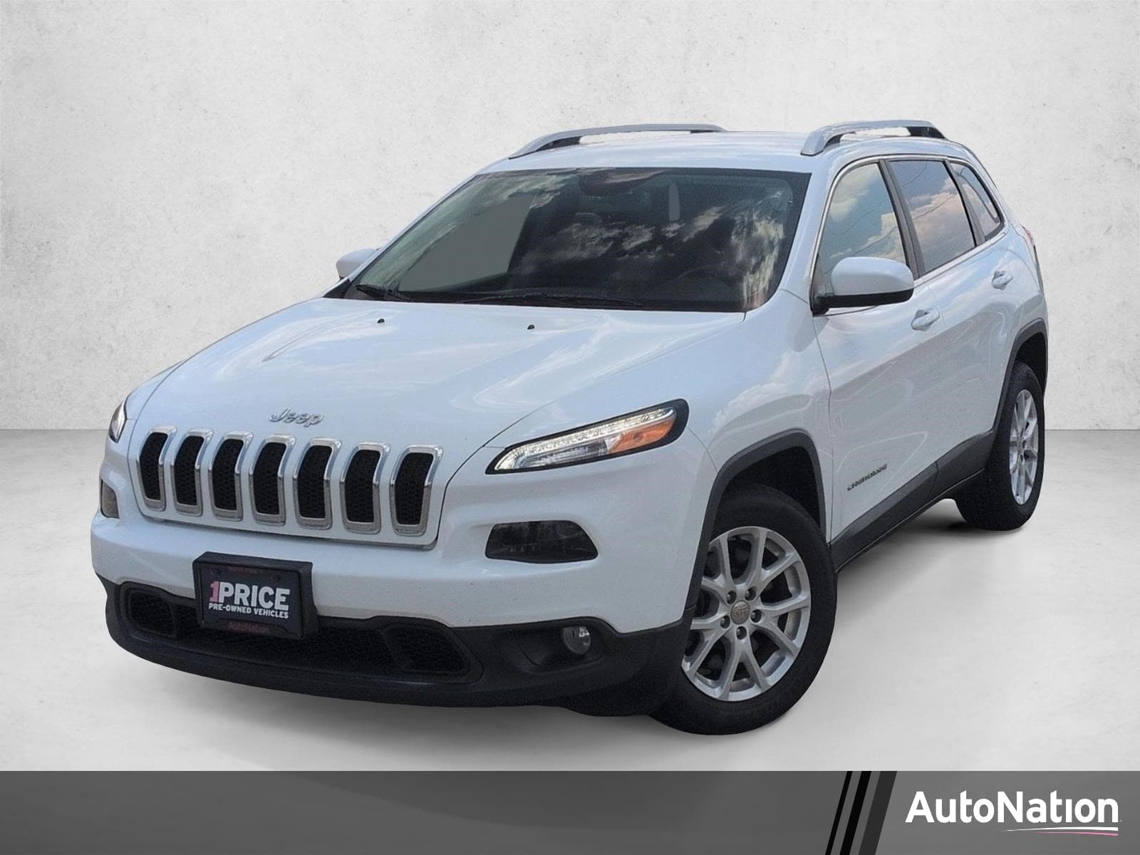 2017 Jeep Cherokee Latitude — photo 1 of 21