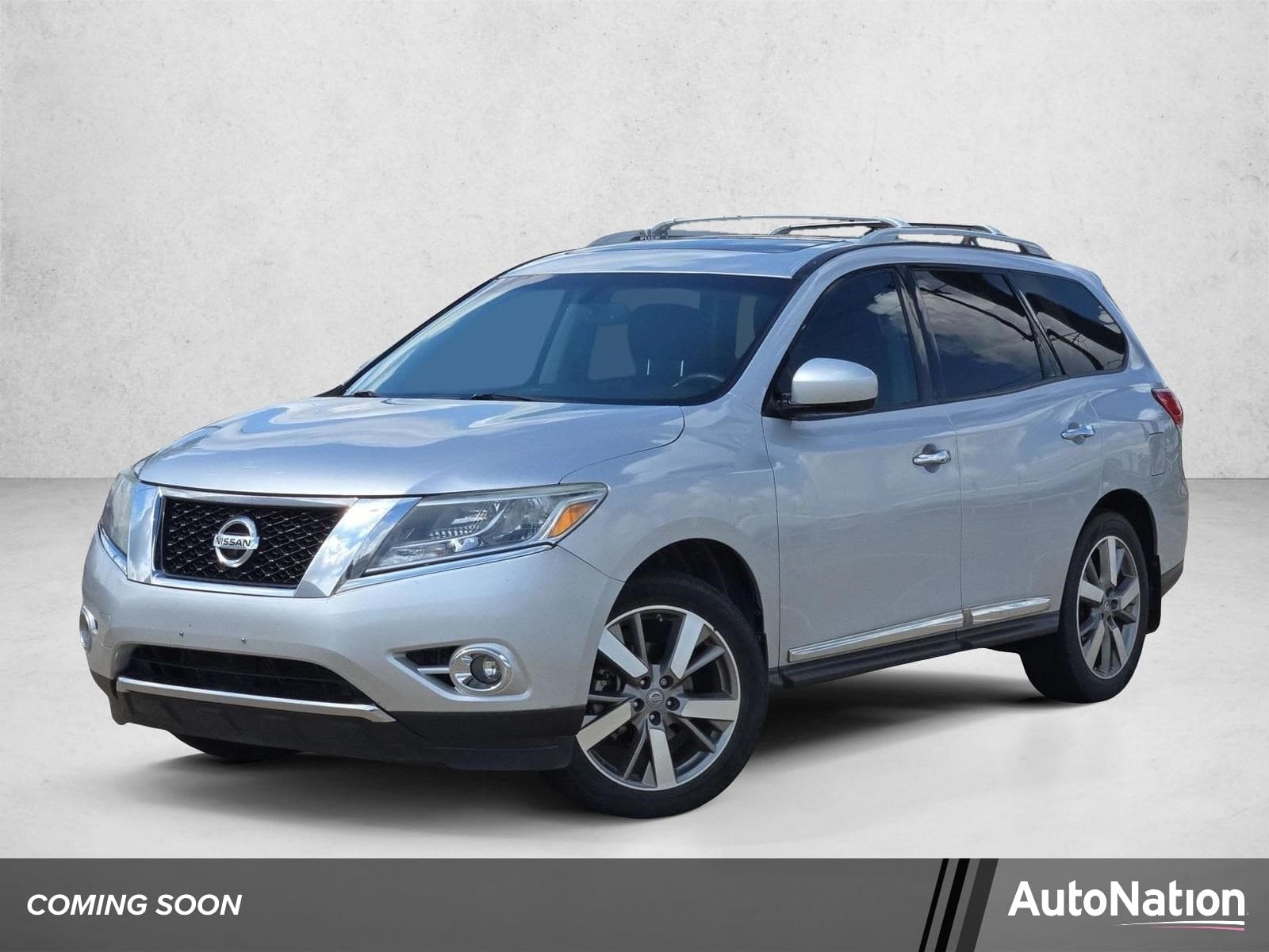 2013 Nissan Pathfinder Platinum — photo 1 of 23