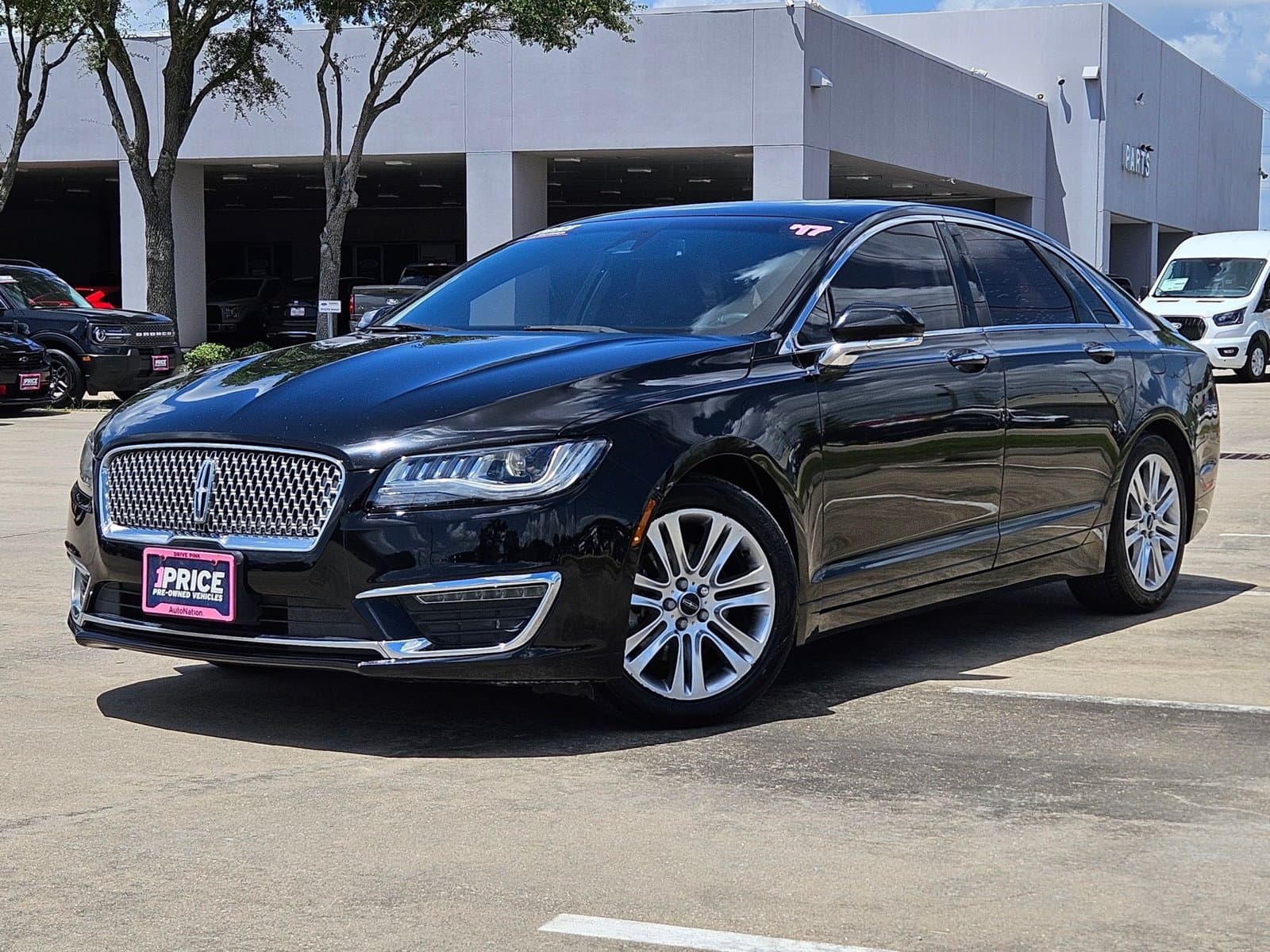 2017 Lincoln MKZ Reserve — photo 1 of 22