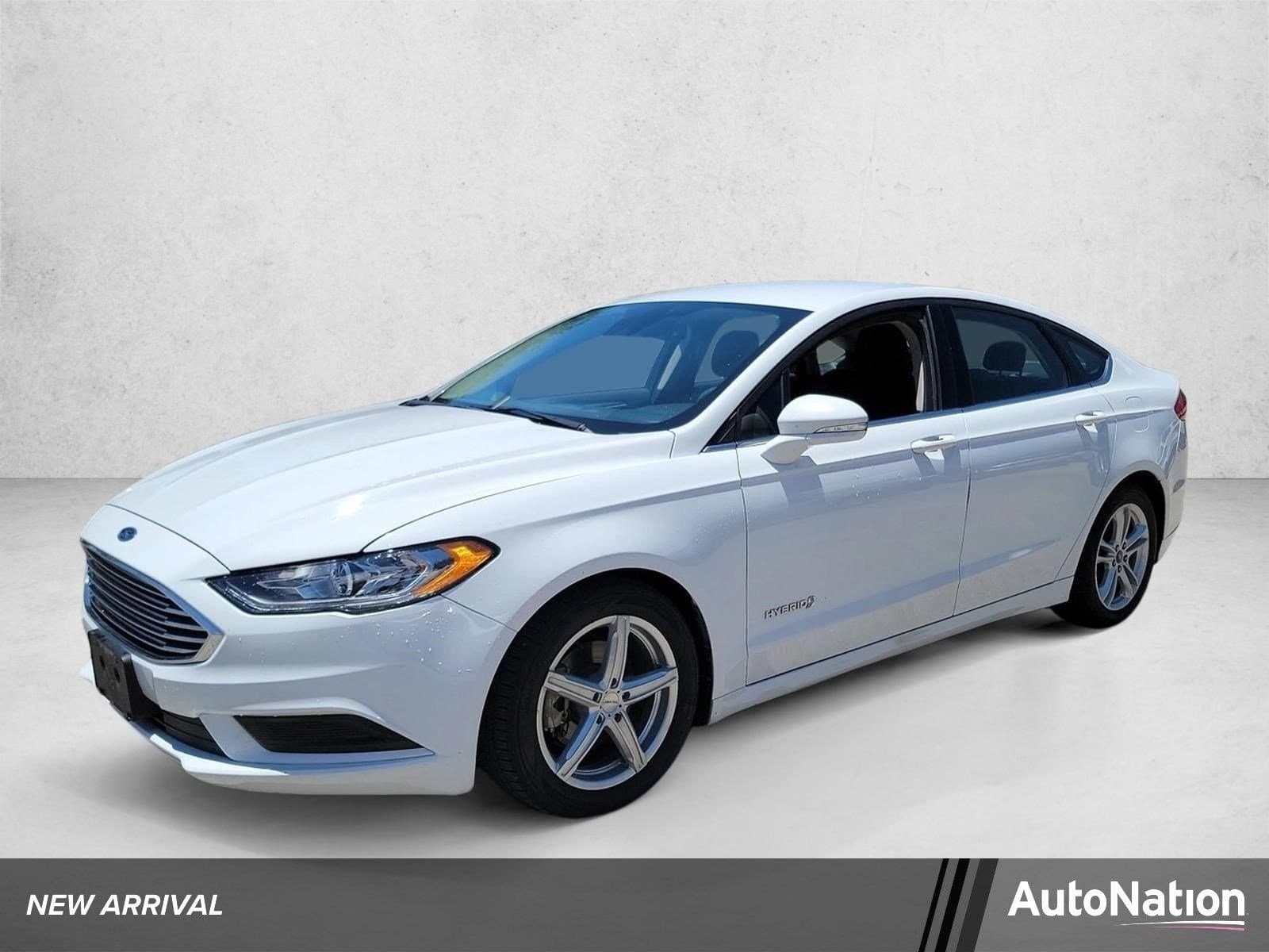 2018 Ford Fusion Hybrid SE — photo 1 of 20