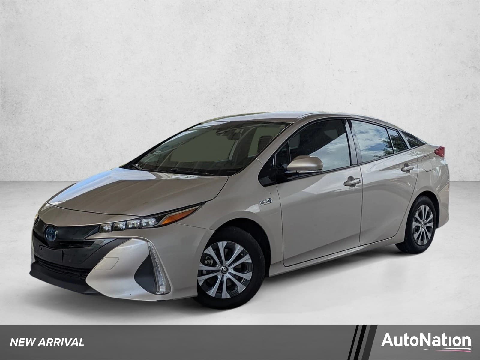 2020 Toyota Prius Prime LE — photo 1 of 15