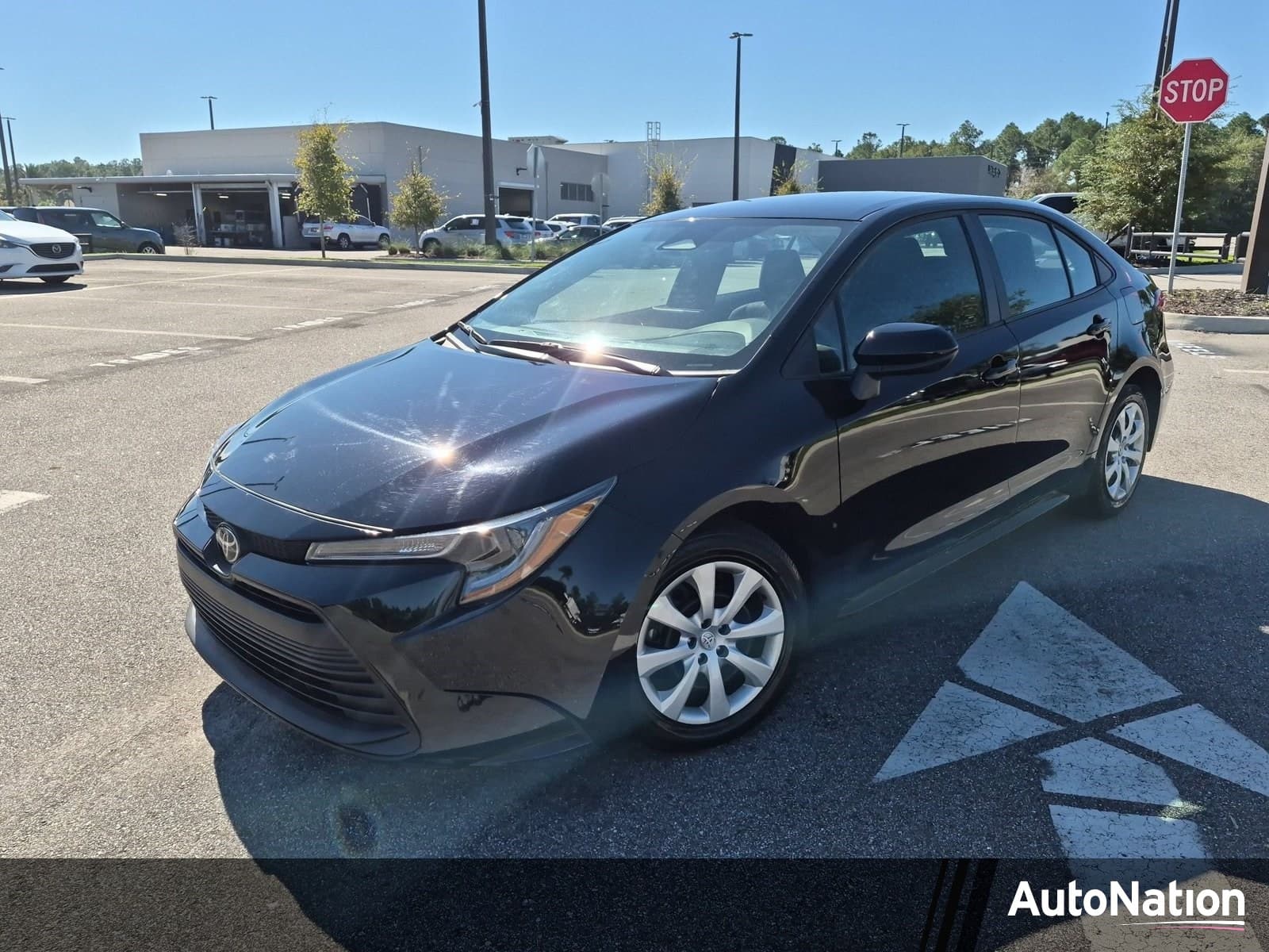 2025 Toyota Corolla LE — photo 1 of 24