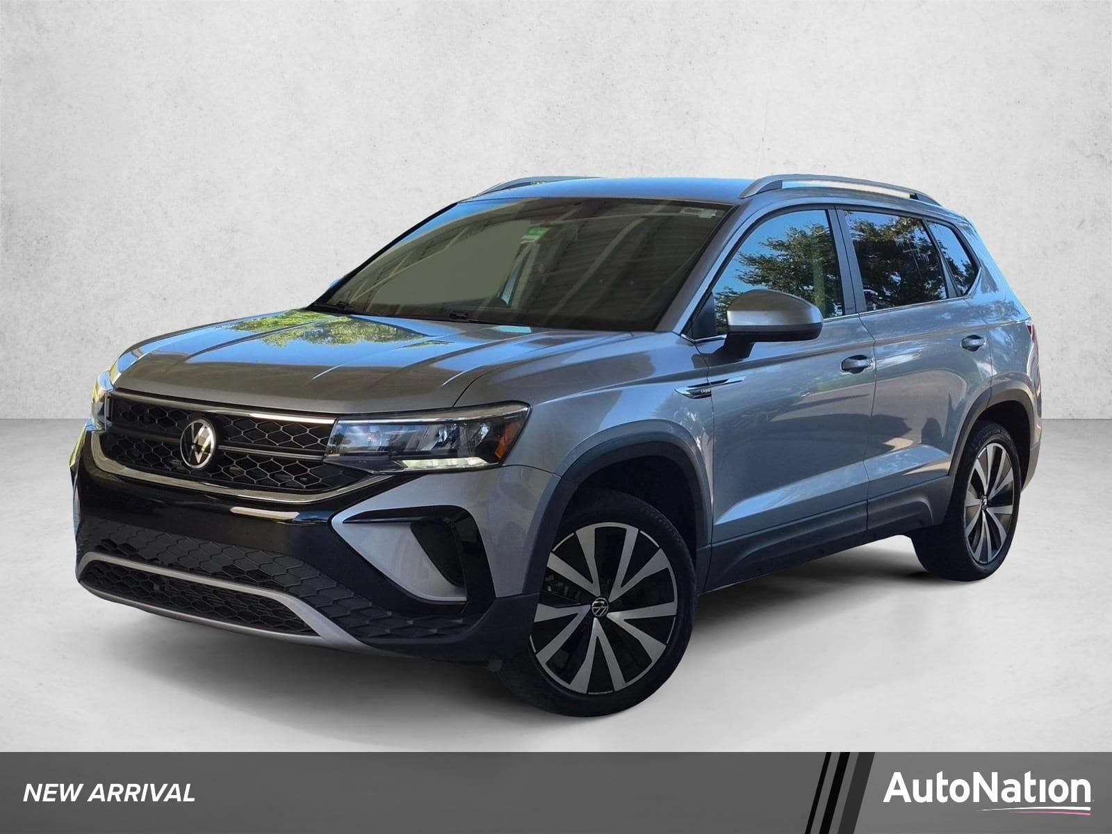 2022 Volkswagen Taos SE — photo 1 of 15