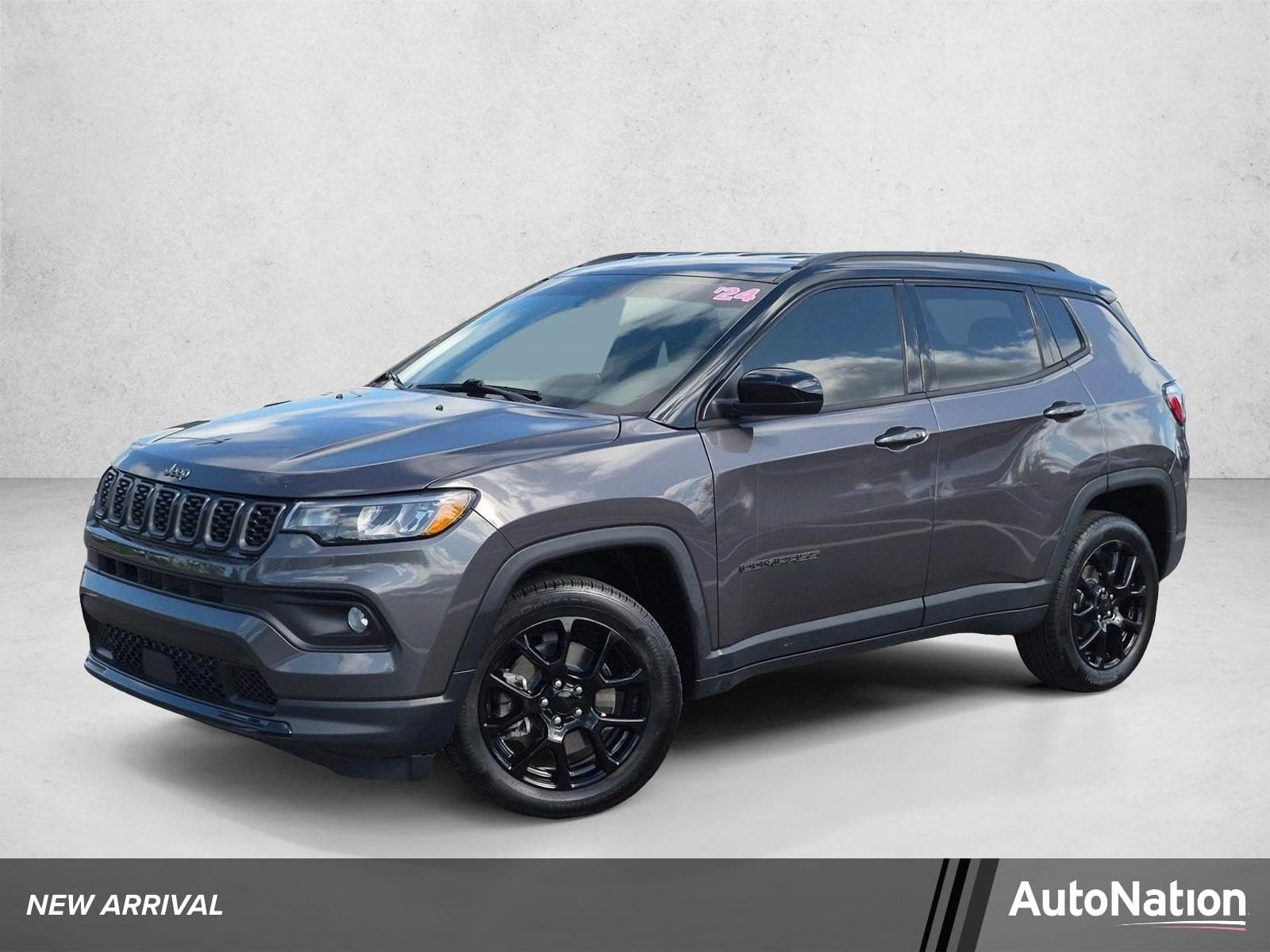 2024 Jeep Compass Latitude — photo 1 of 23