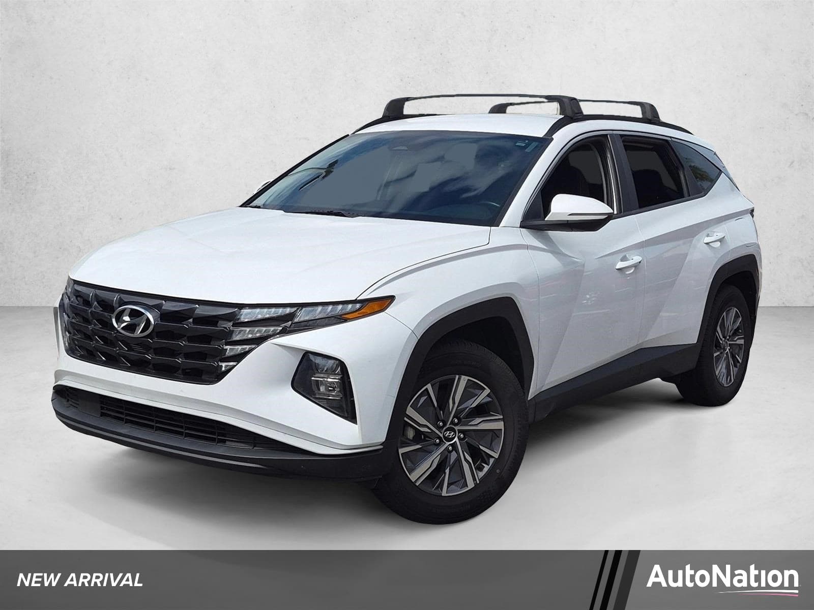 2022 Hyundai Tucson Base — photo 1 of 18
