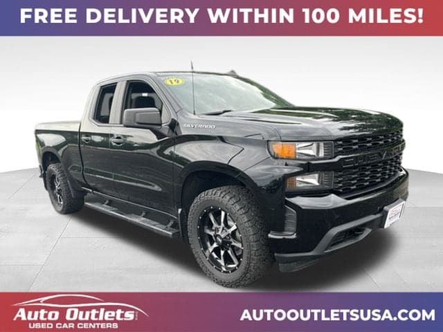 2019 Chevrolet Silverado 1500 Custom — photo 1 of 23