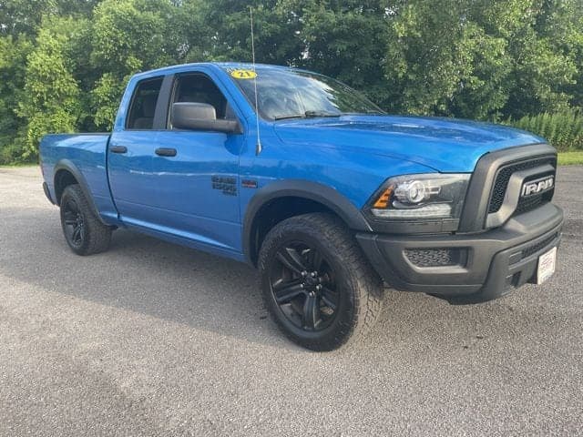 Foto de 2021 RAM 1500 Classic Warlock