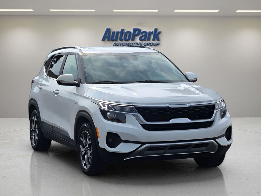 2022 Kia Seltos EX — photo 1 of 46