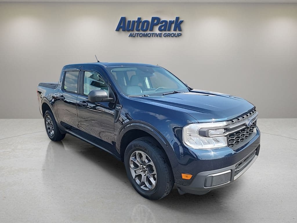 2022 Ford Maverick Base — photo 1 of 28
