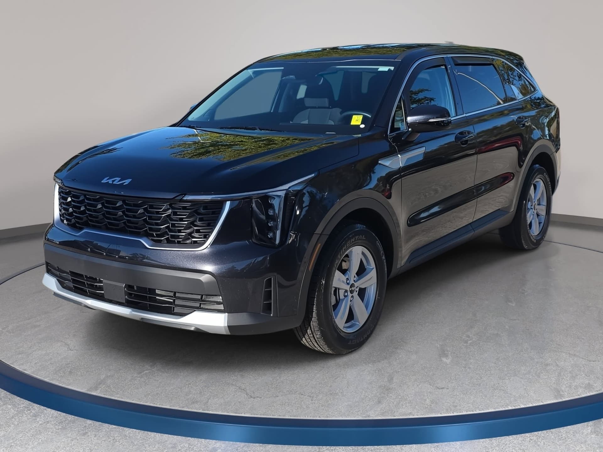 2026 Kia Sorento LX — photo 1 of 33