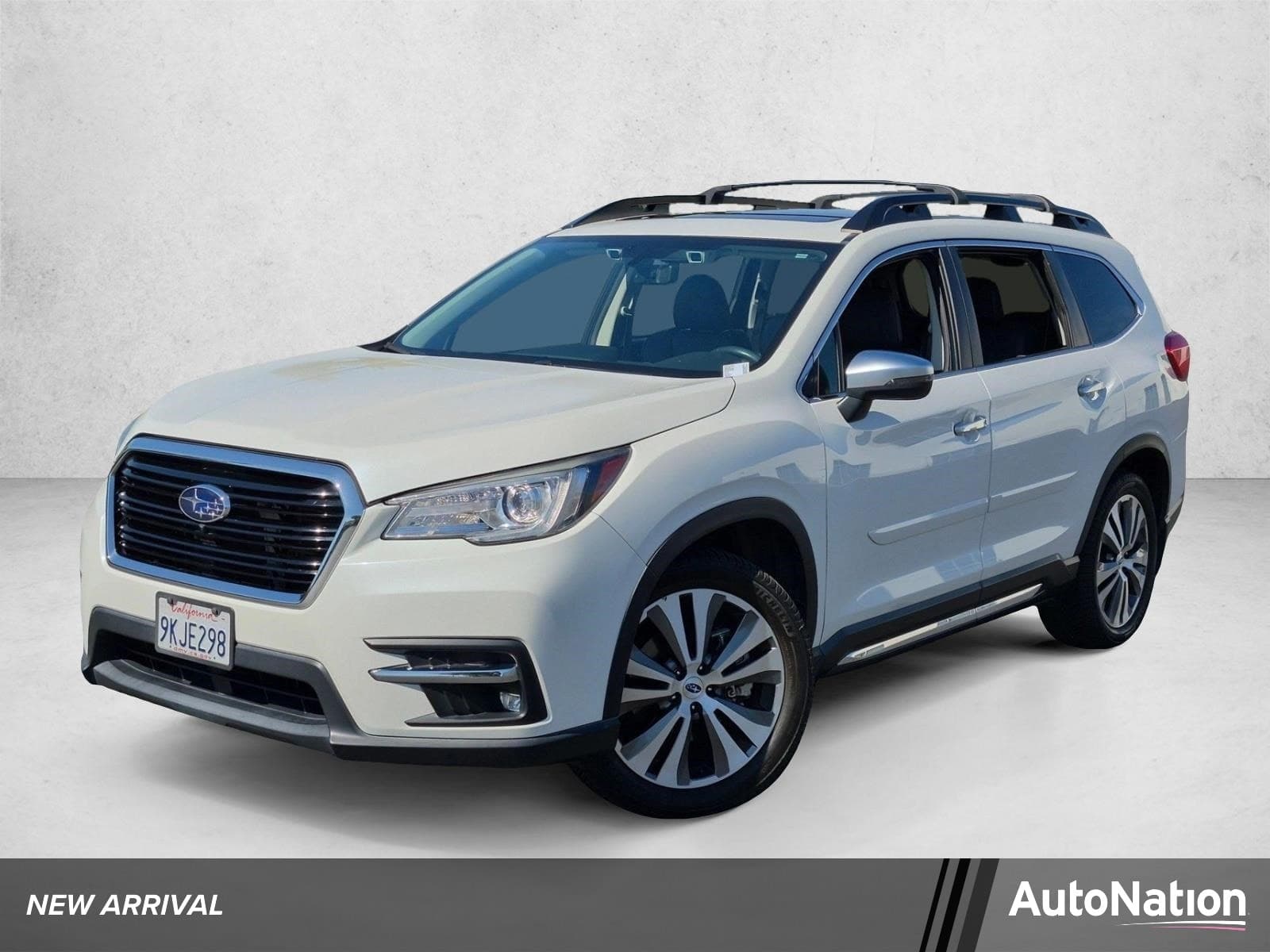 2021 Subaru Ascent Touring — photo 1 of 16