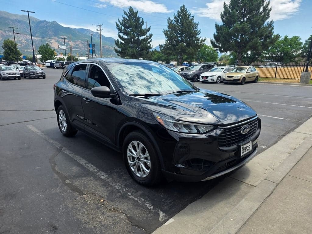 2024 Ford Escape Active — photo 1 of 2