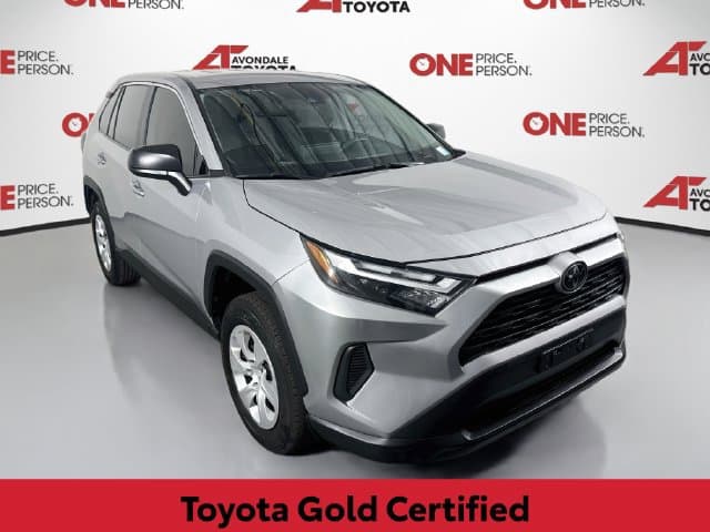 2024 Toyota RAV4 LE — photo 1 of 33