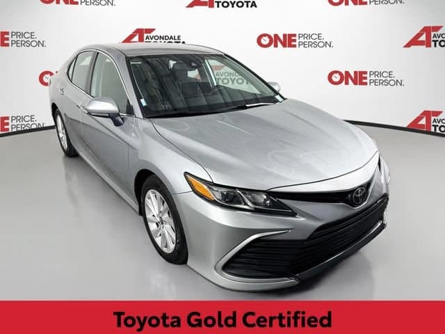 2021 Toyota Camry LE — photo 1 of 32