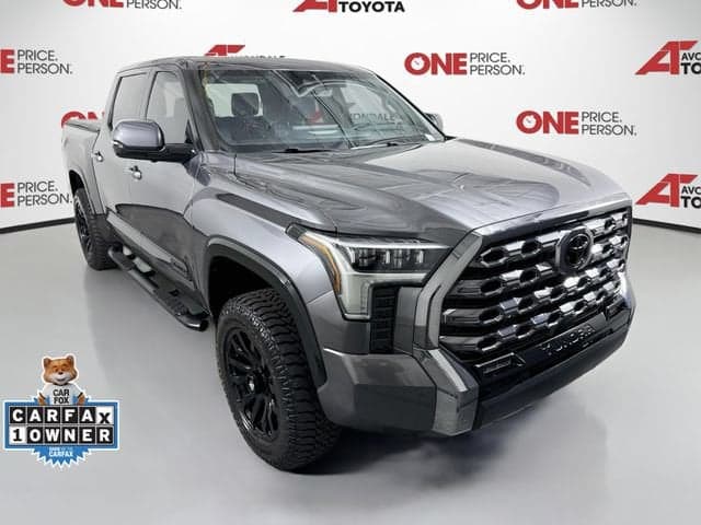 2024 Toyota Tundra 4WD Platinum — photo 1 of 33