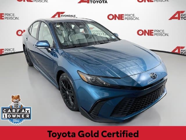 2026 Toyota Camry SE — photo 1 of 32