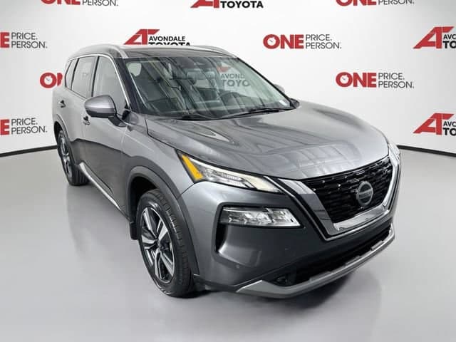 2021 Nissan Rogue SL — photo 1 of 34