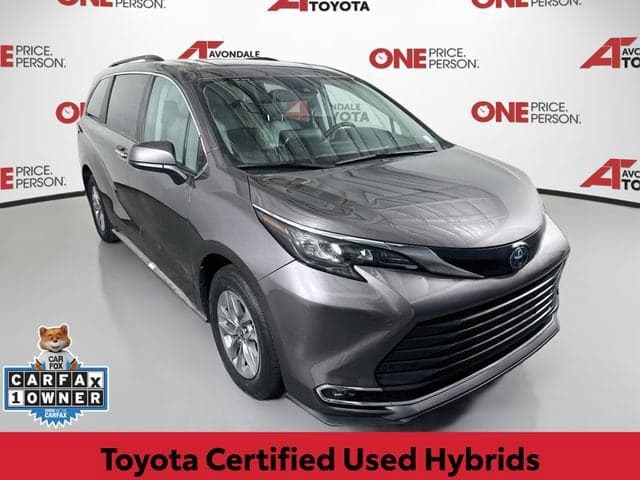 2024 Toyota Sienna XLE — photo 1 of 36