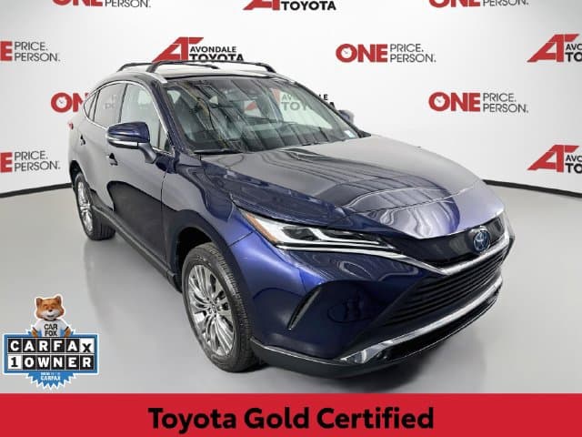 2024 Toyota Venza XLE — photo 1 of 34