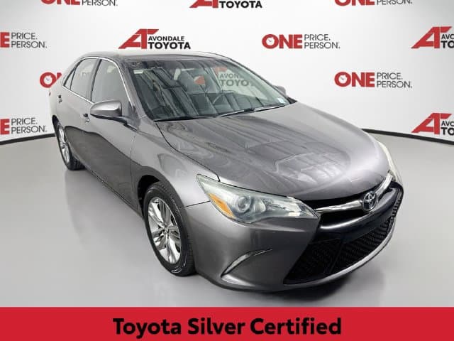 2016 Toyota Camry SE — photo 1 of 32