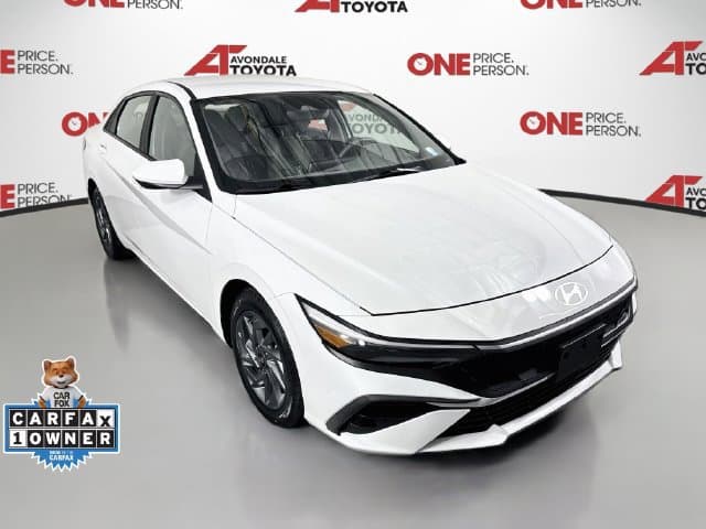 2024 Hyundai Elantra SEL — photo 1 of 31