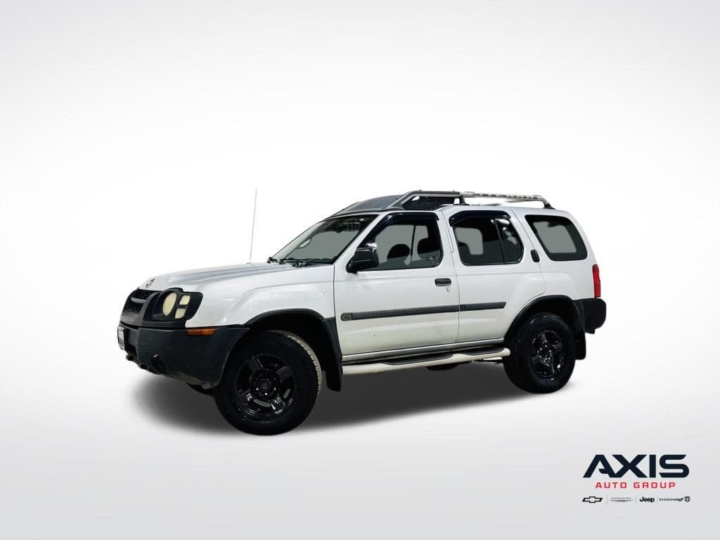 2002 Nissan Xterra XE — photo 1 of 22