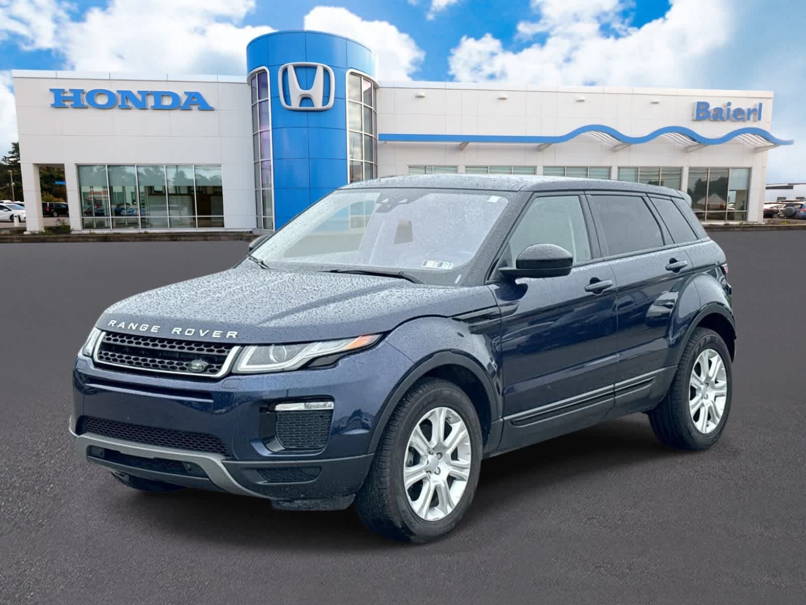 2018 Land Rover Range Rover Evoque SE — photo 1 of 32