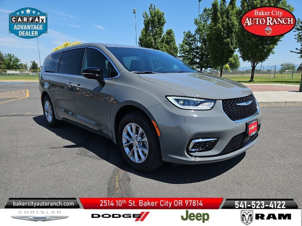 Foto de 2025 Chrysler Pacifica SELECT AWD