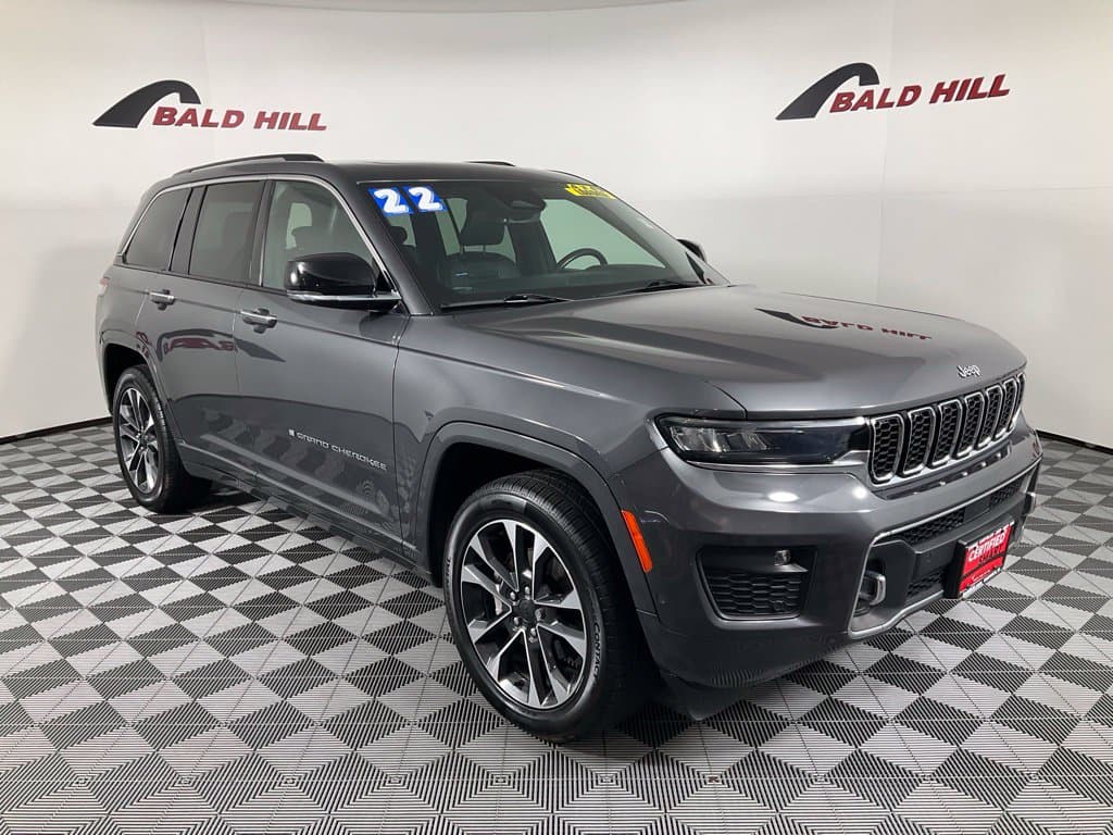 2022 Jeep Grand Cherokee Overland — photo 1 of 26