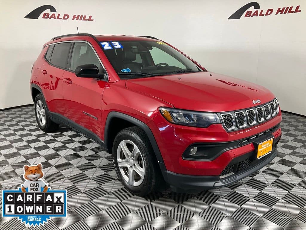 2023 Jeep Compass Latitude — photo 1 of 22