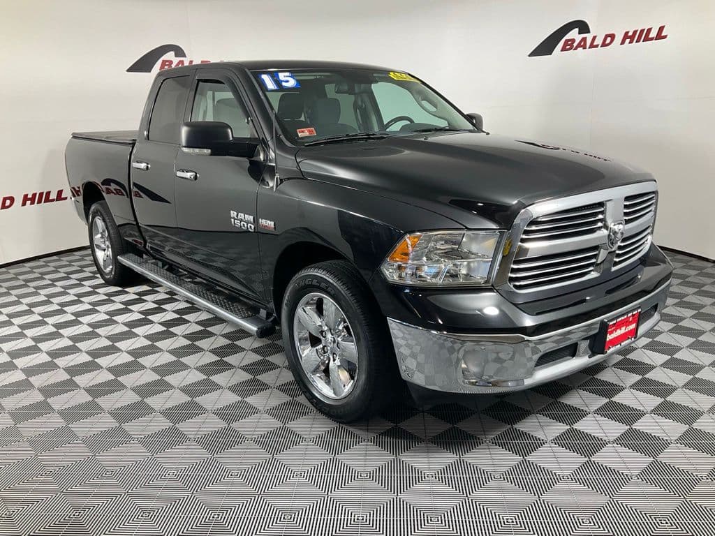 2015 RAM 1500 SLT — photo 1 of 25