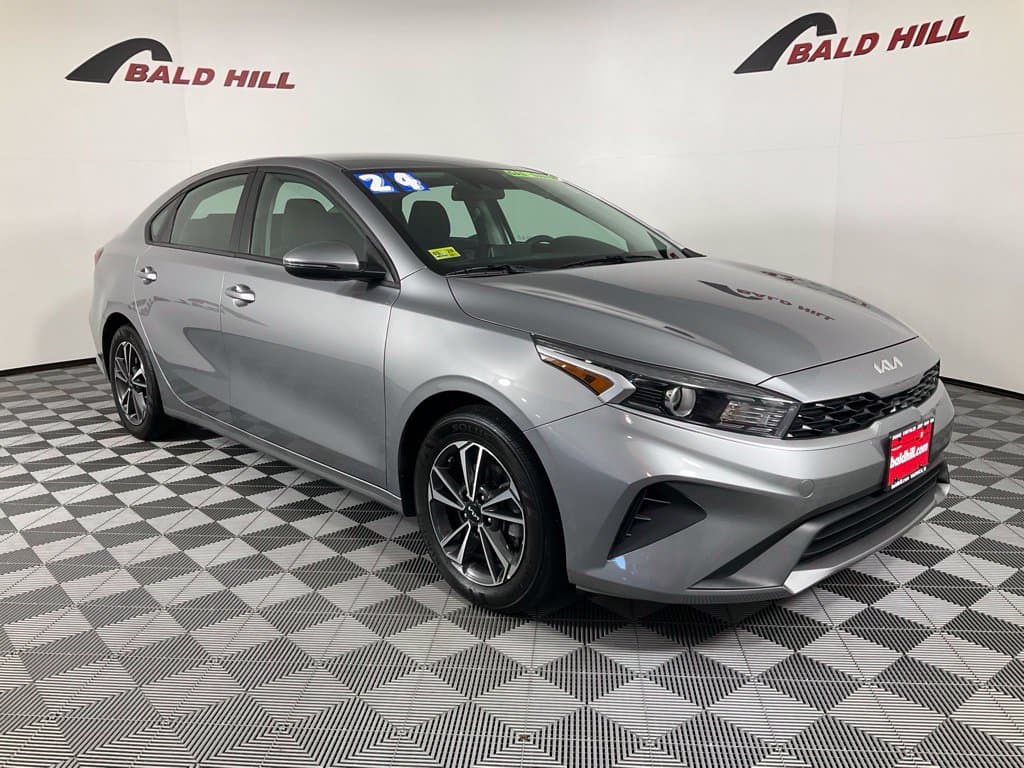 2024 Kia Forte LXS — photo 1 of 22