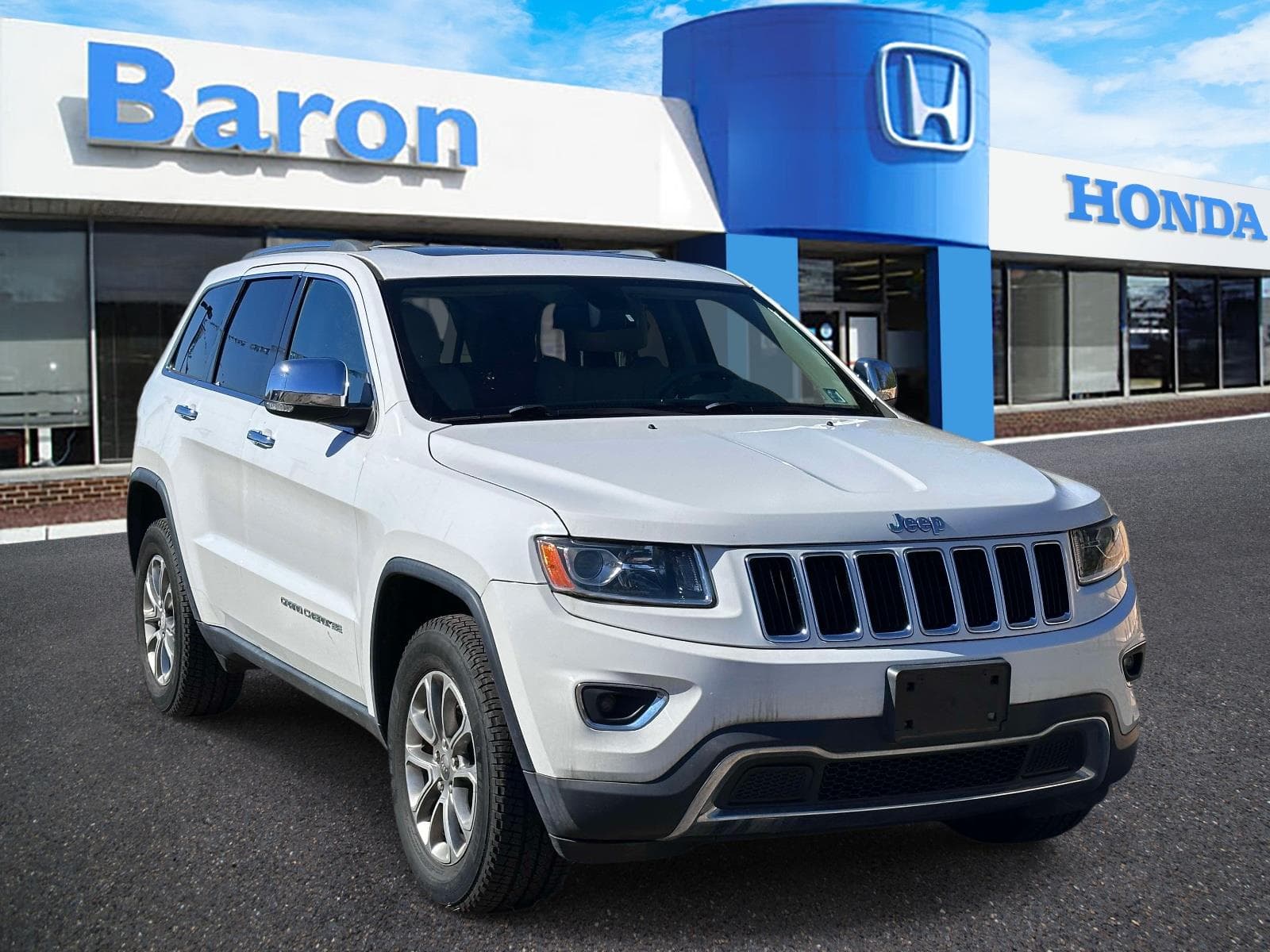 2014 Jeep Grand Cherokee Limited — photo 1 of 30