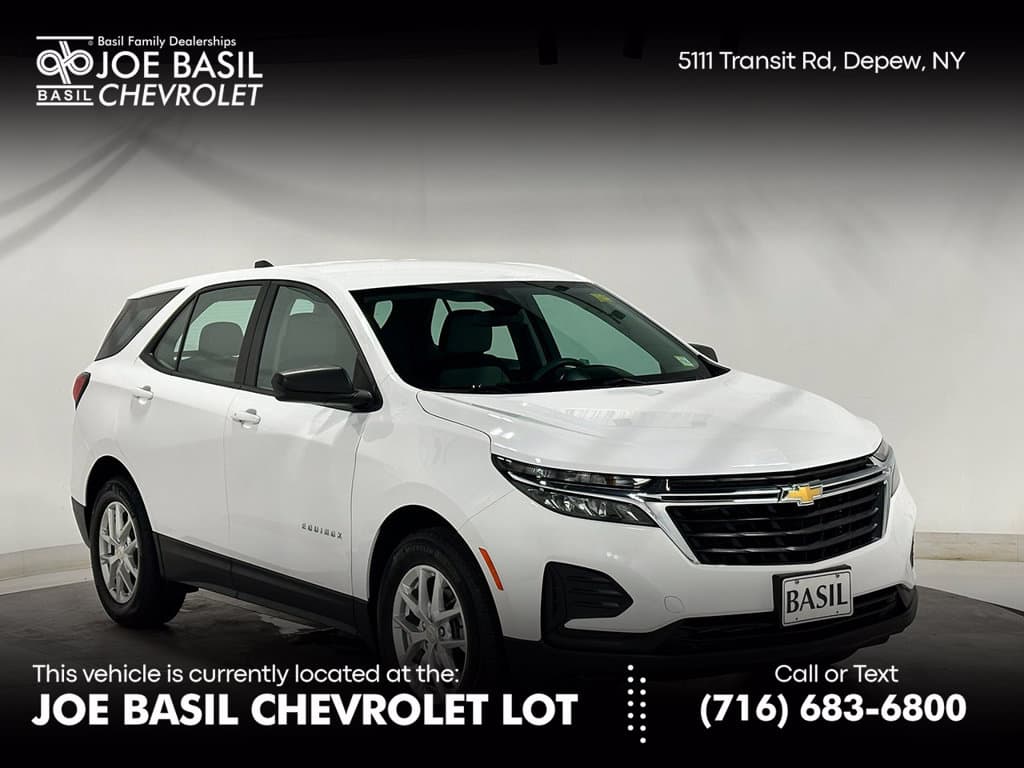 2024 Chevrolet Equinox LS — photo 1 of 40