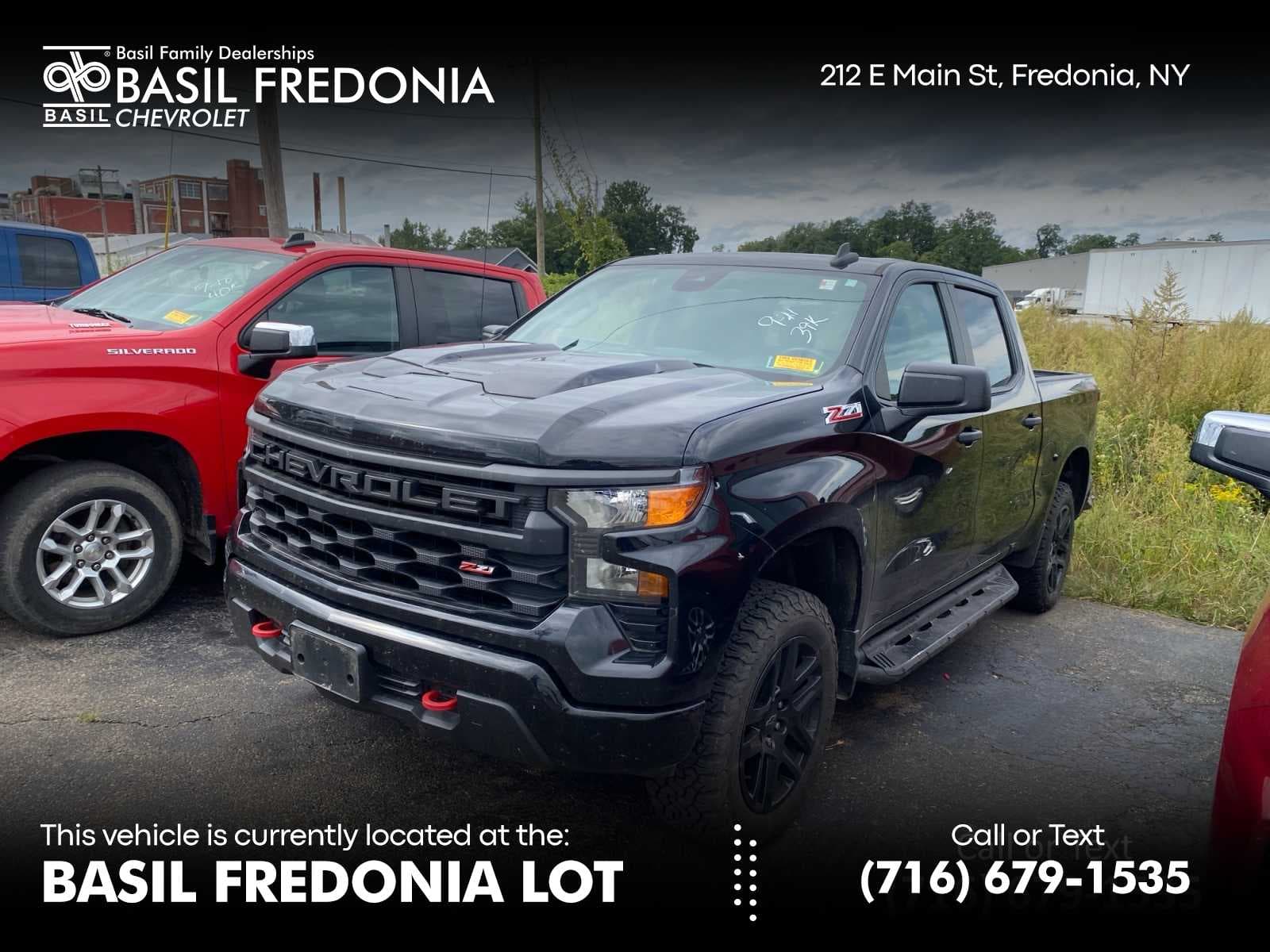 2022 Chevrolet Silverado 1500 Custom Trail Boss — photo 1 of 3